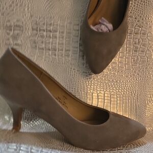 Chic Taupe Women's Heels